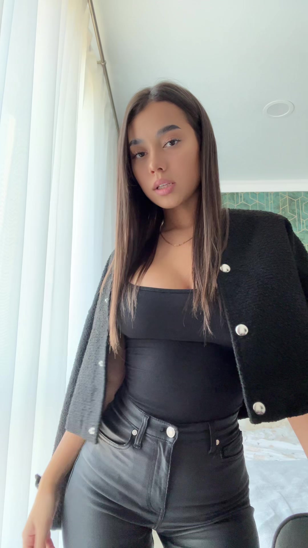 @madalinaav