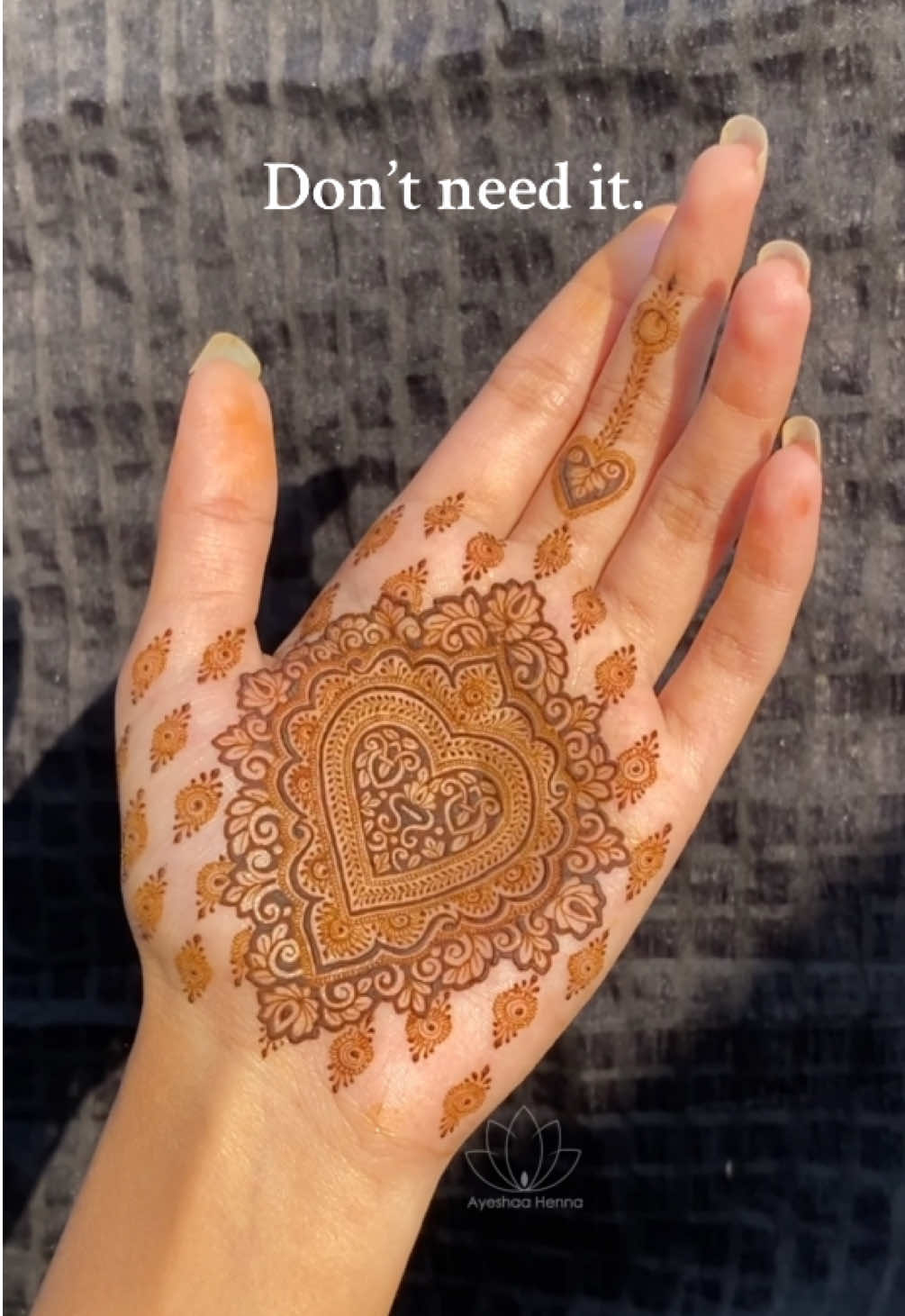 @Ayeshaa Henna