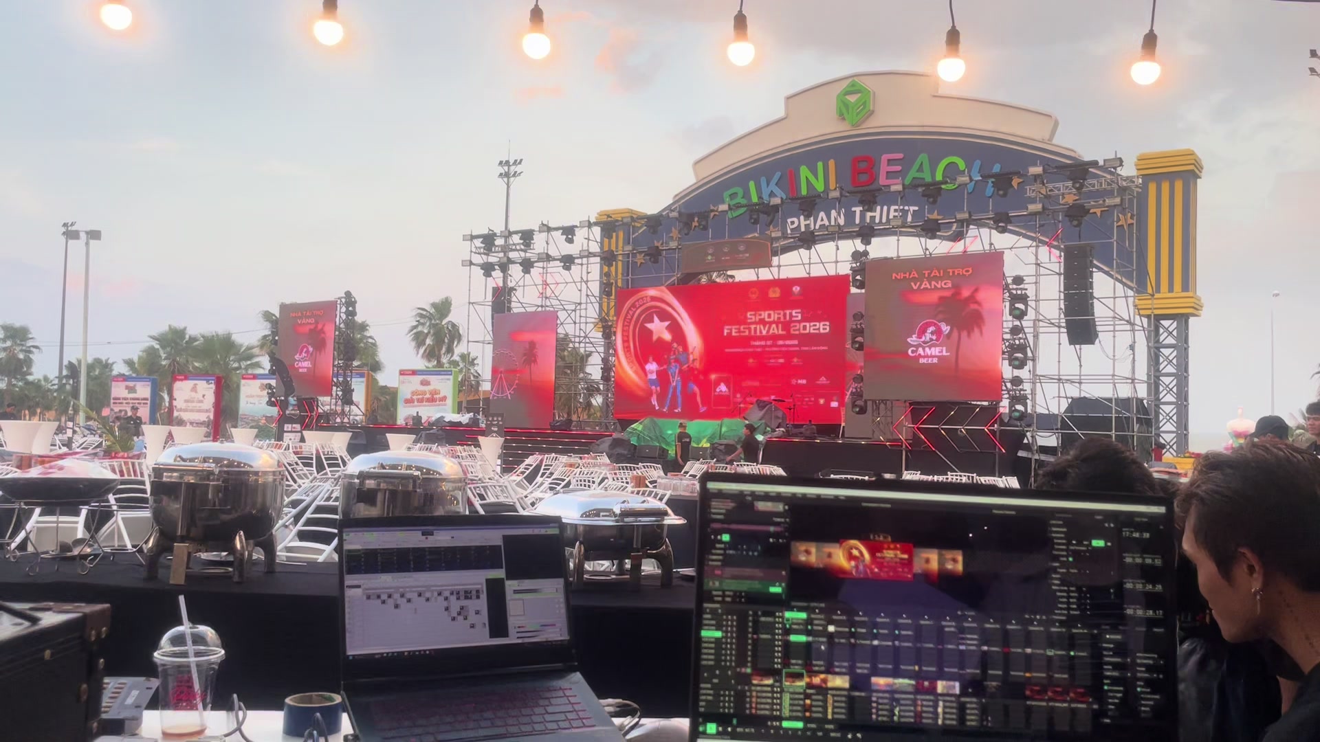 @Nh&iacute; Bấm Led Dạo 🎛️📺