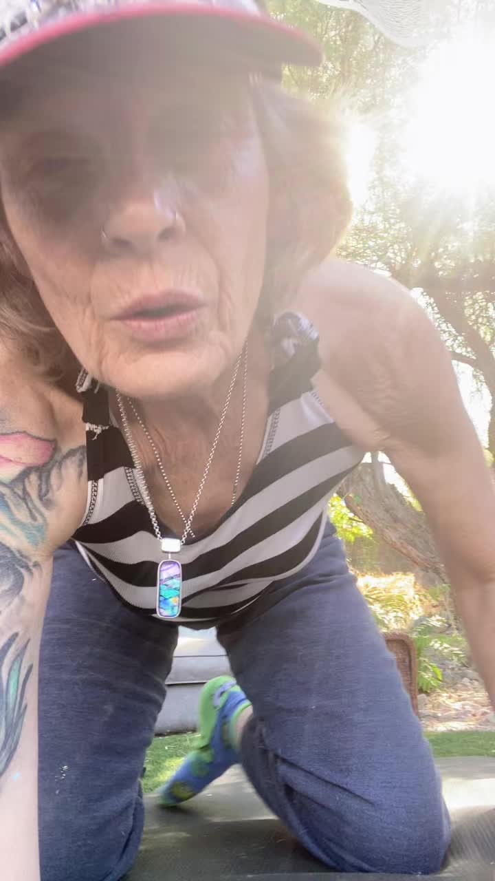 @#momenntswithmaradeth