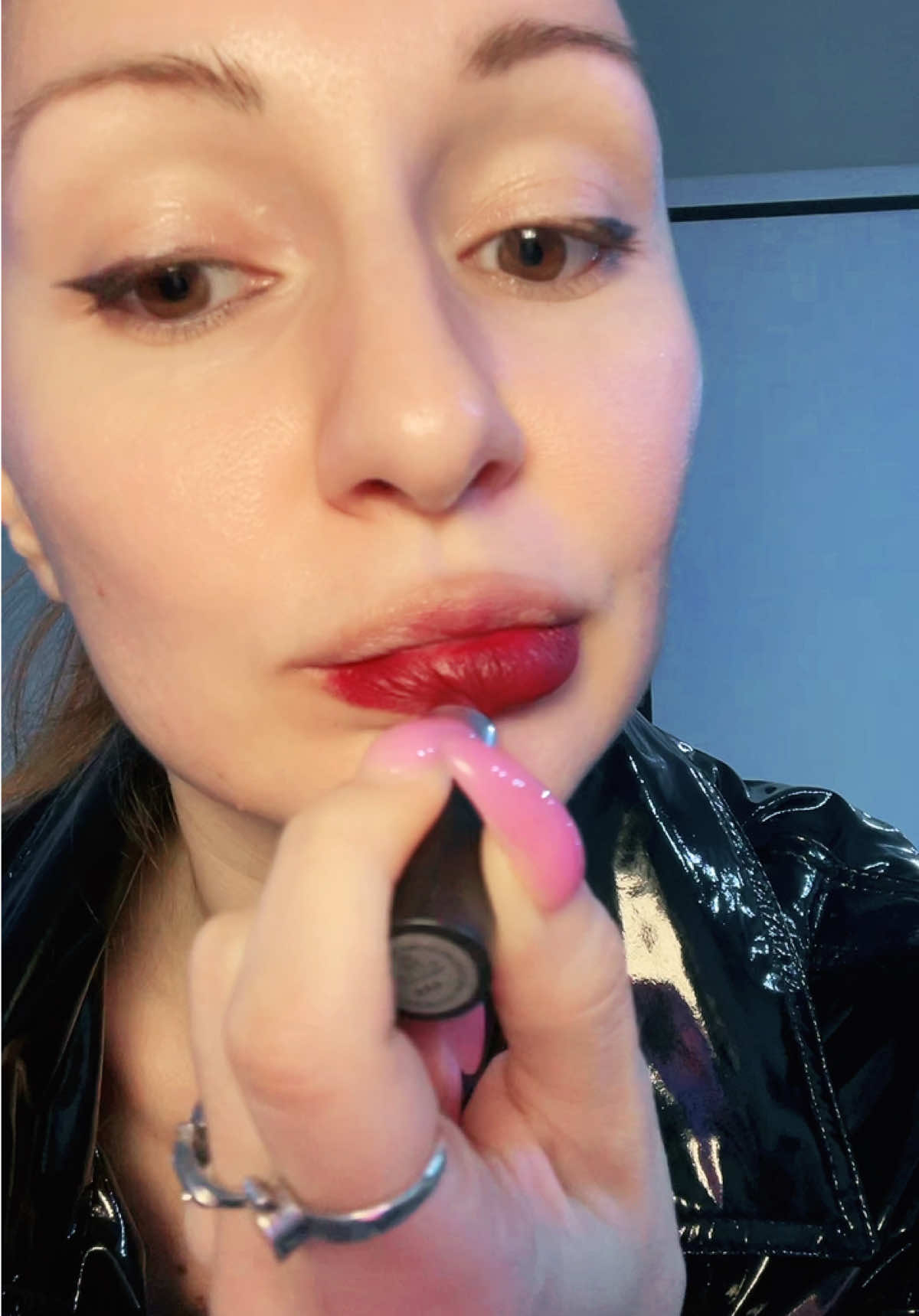 @noirselvie