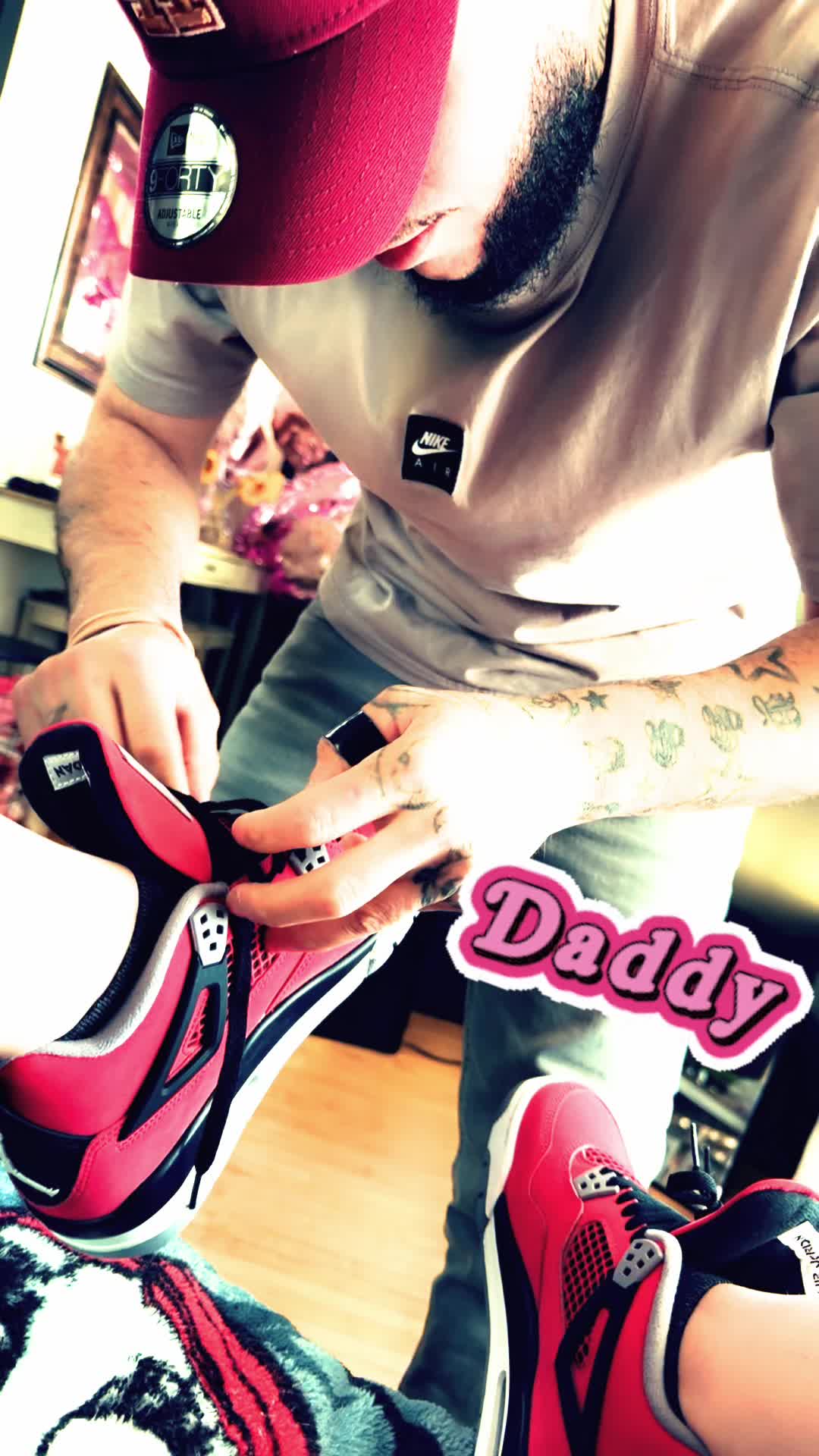 @CharminglyUnhinged