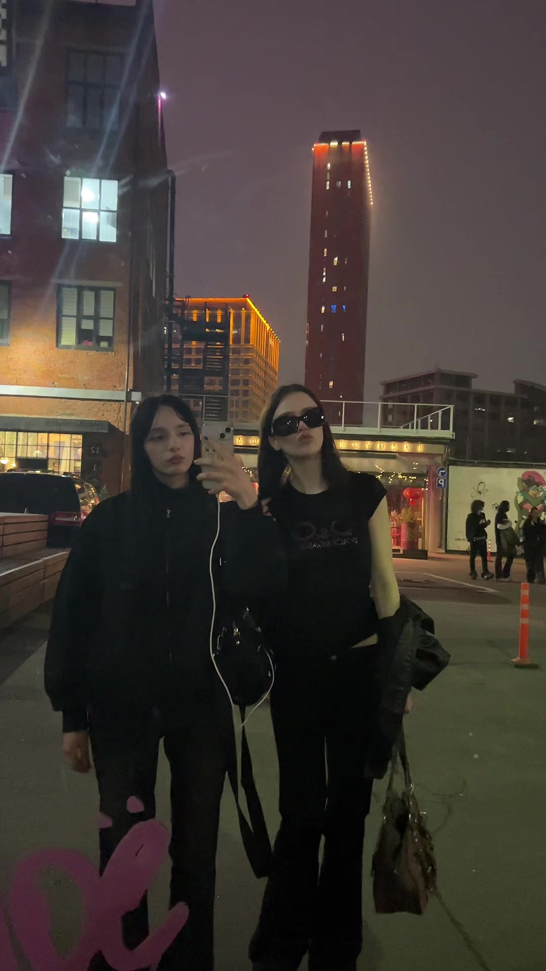 @v1ru$