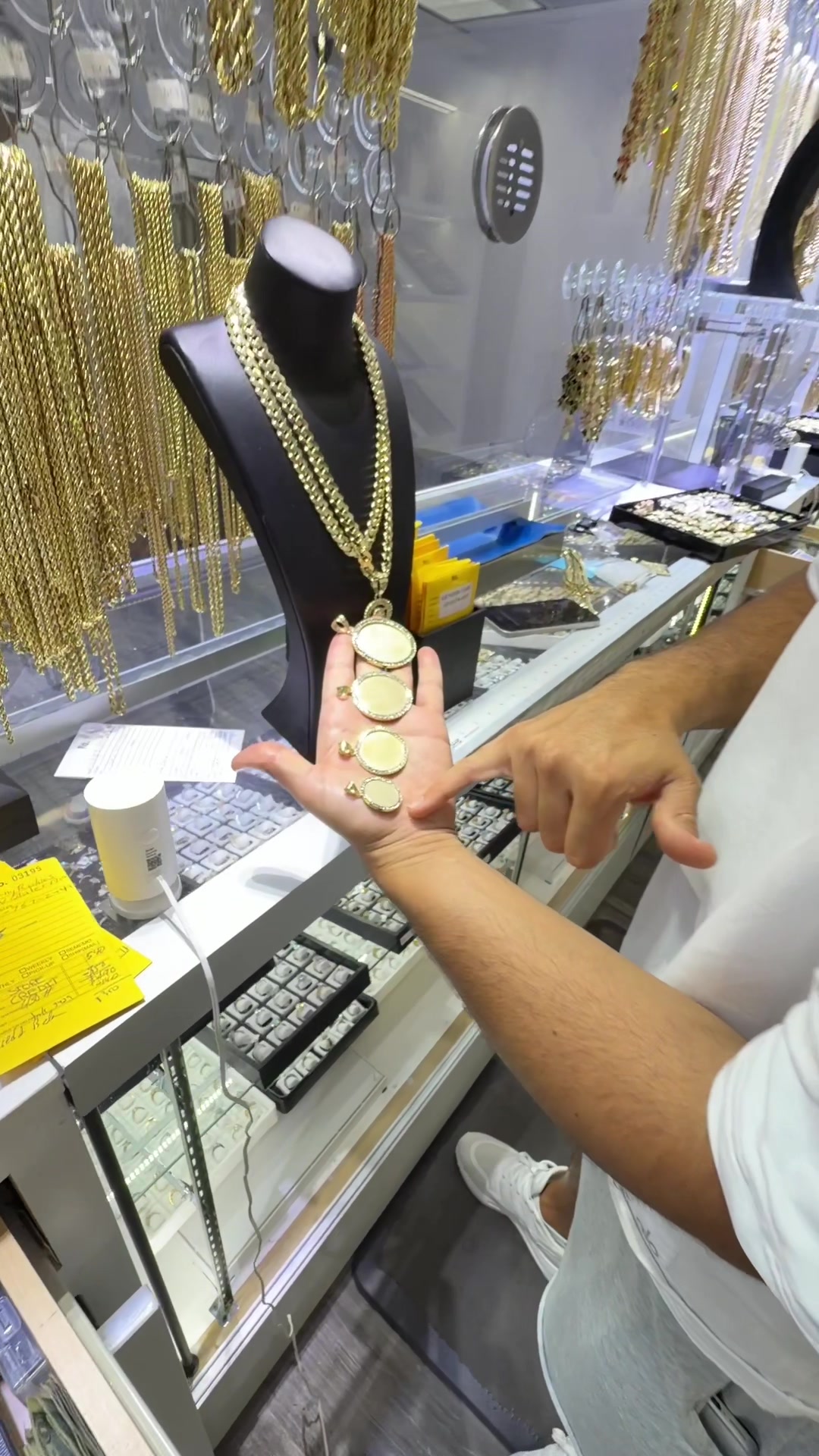 @Gold Custom