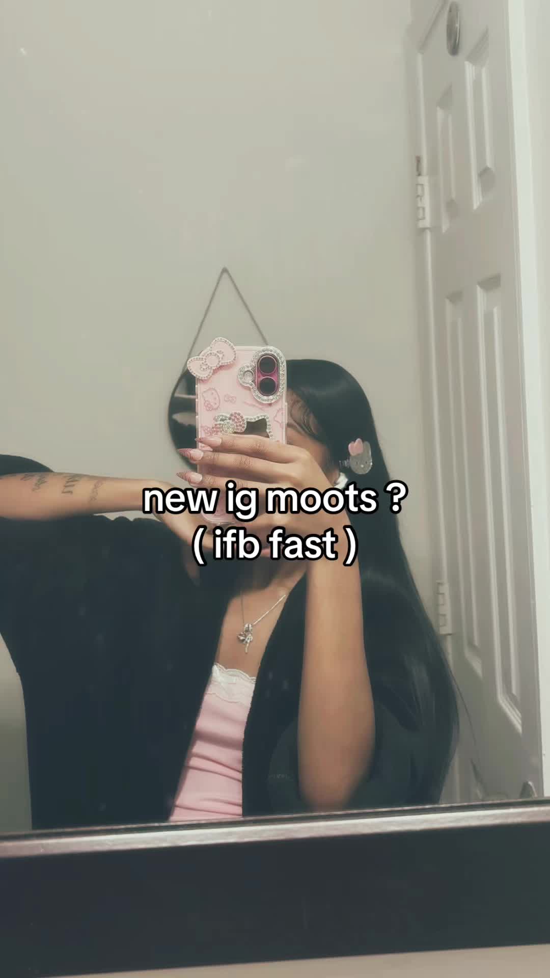 @ᥫ᭡.