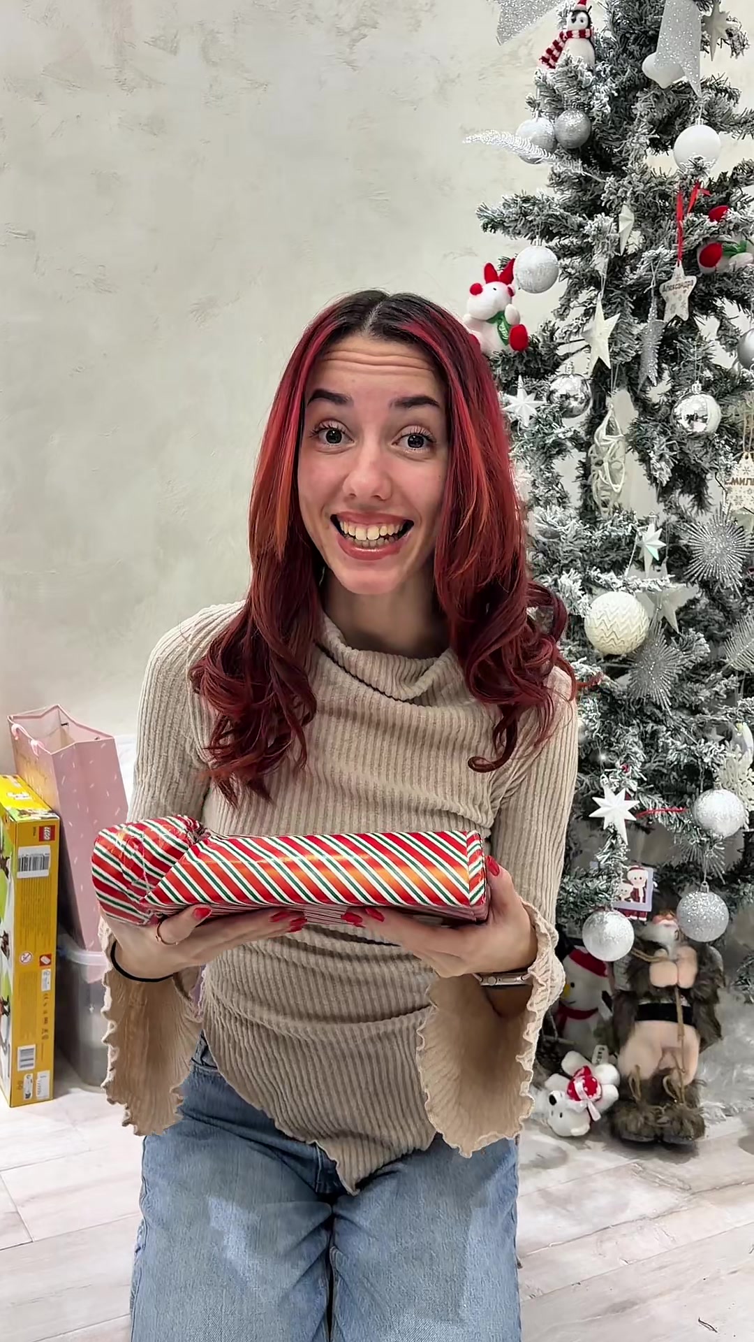 @EmiFox