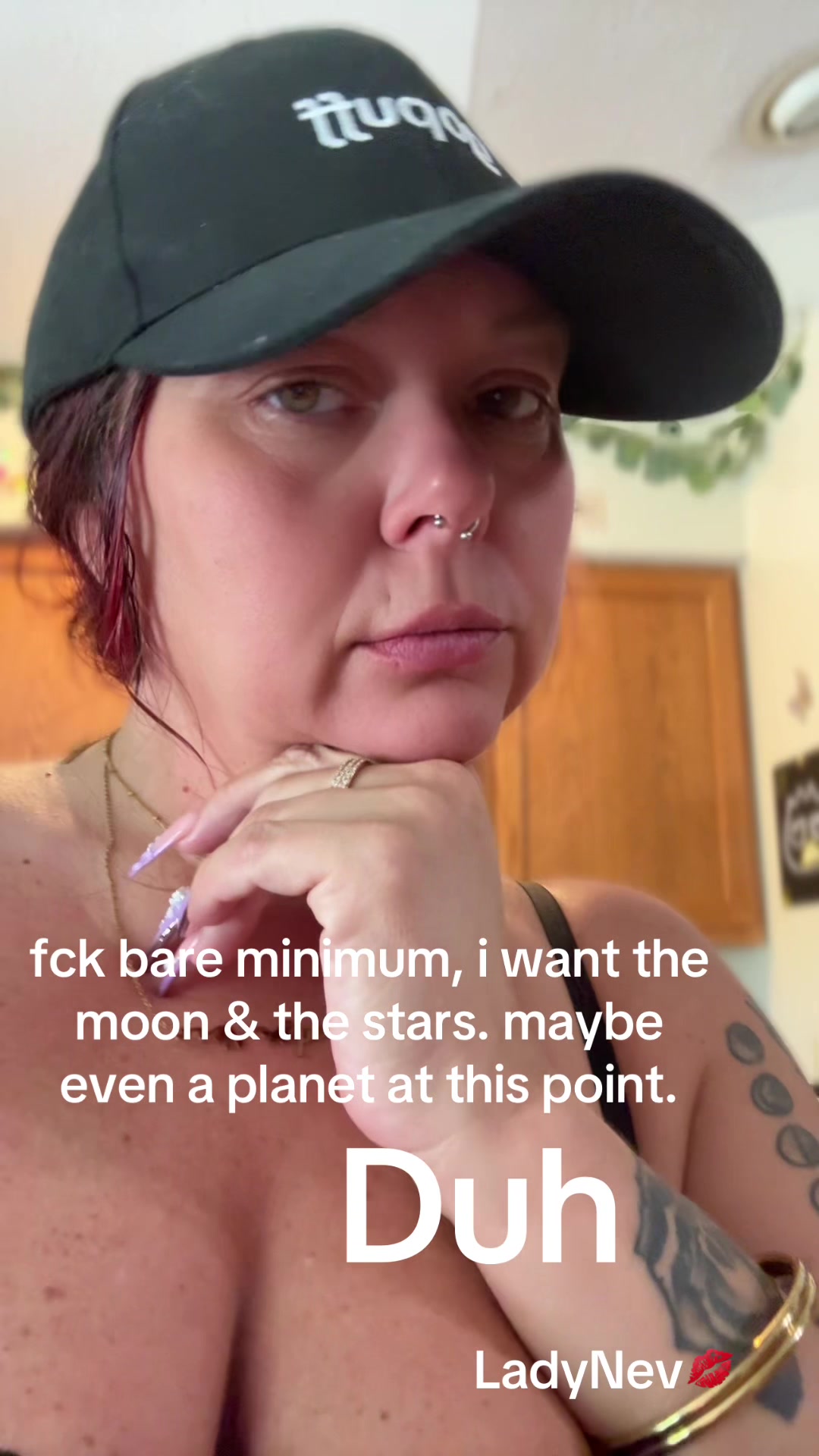 @LadyNev💋