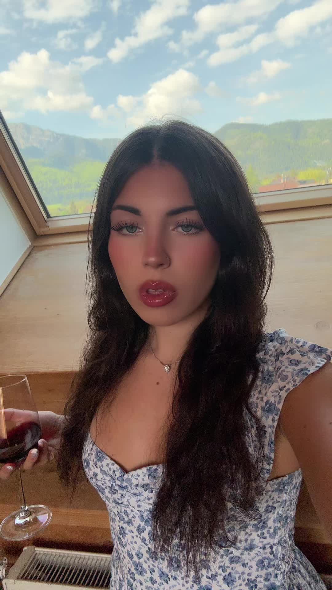 @izabel