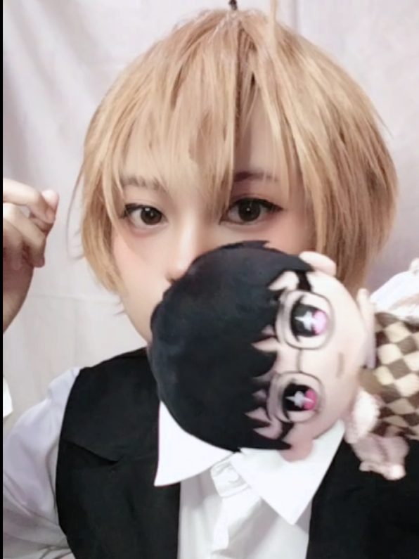 @vii໒꒱