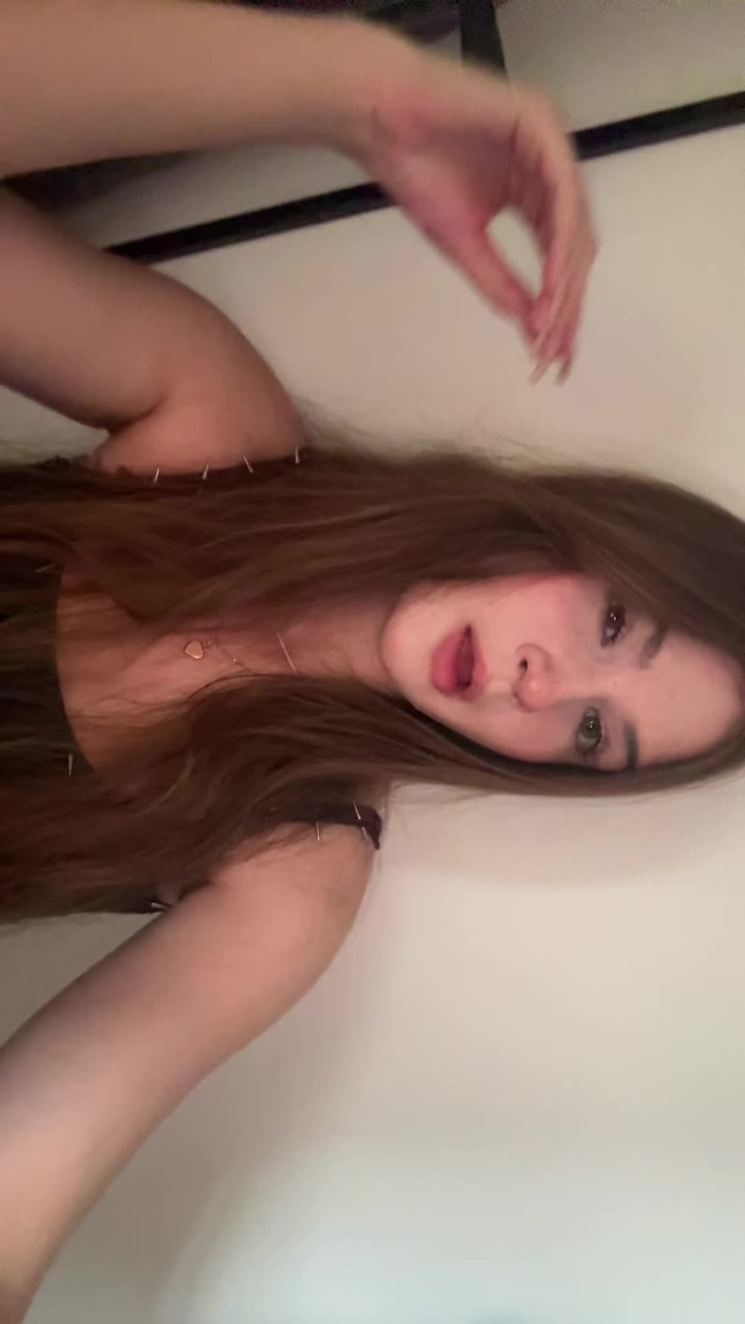 @r.mnkfy