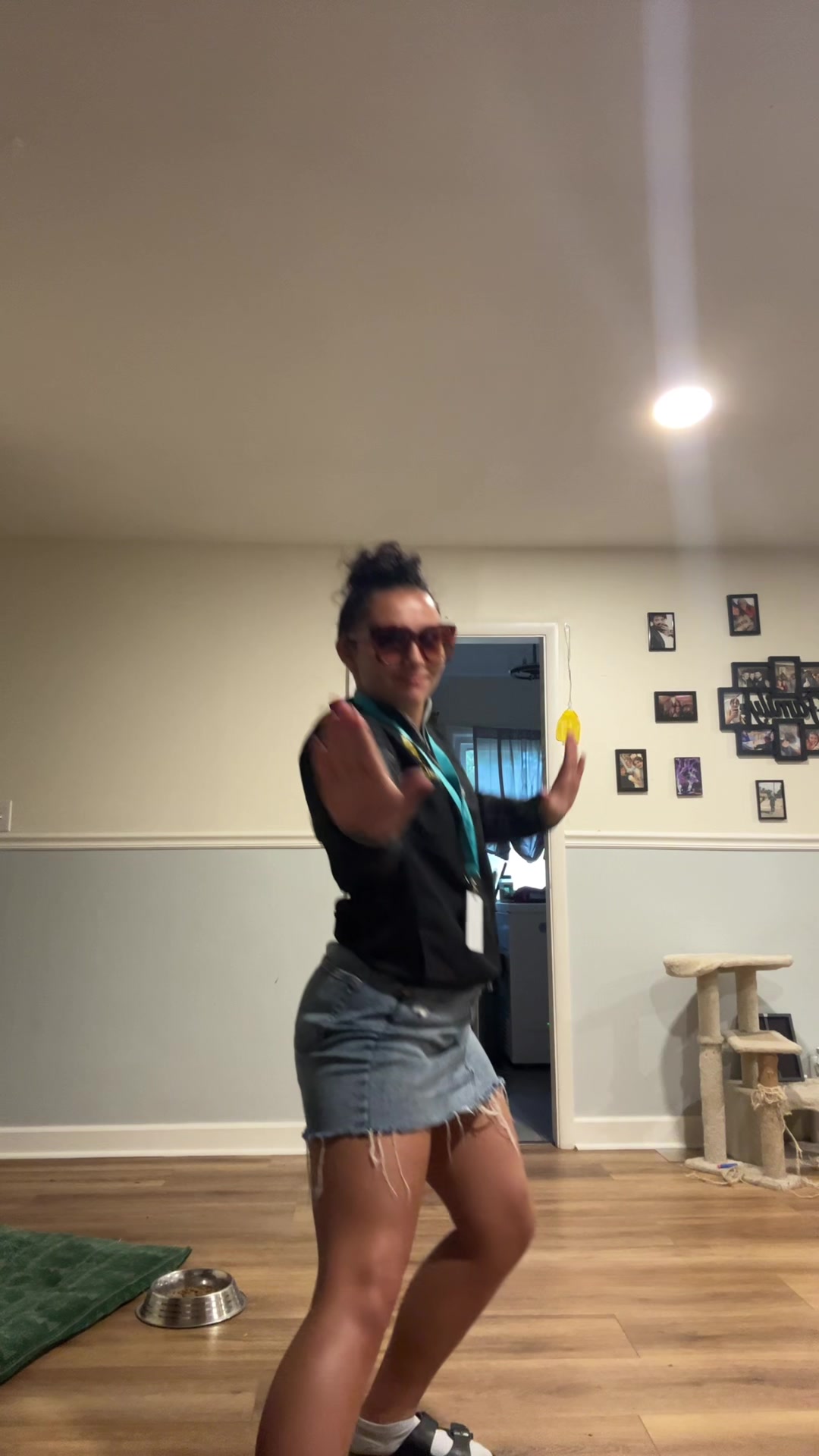 @Milania
