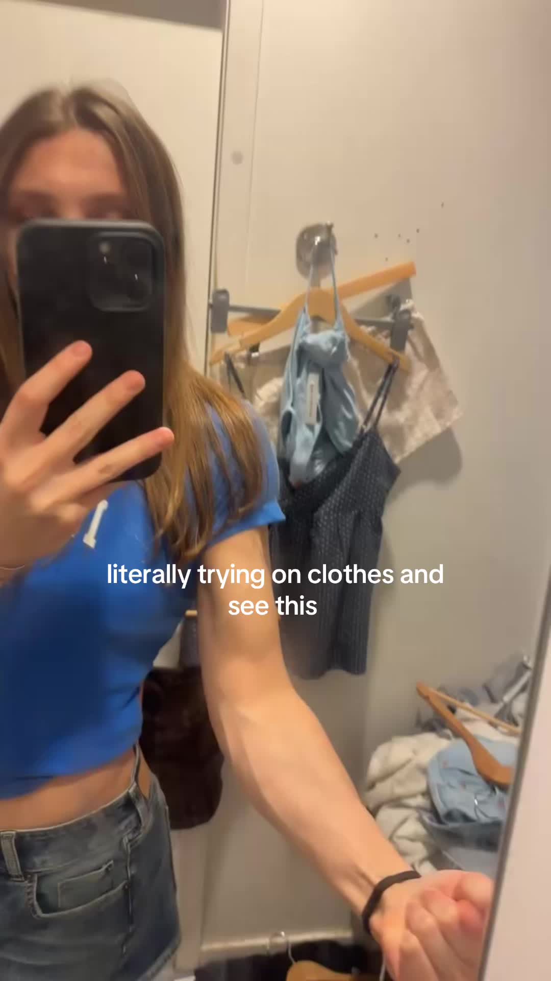 @leonaaaaaaaaa09