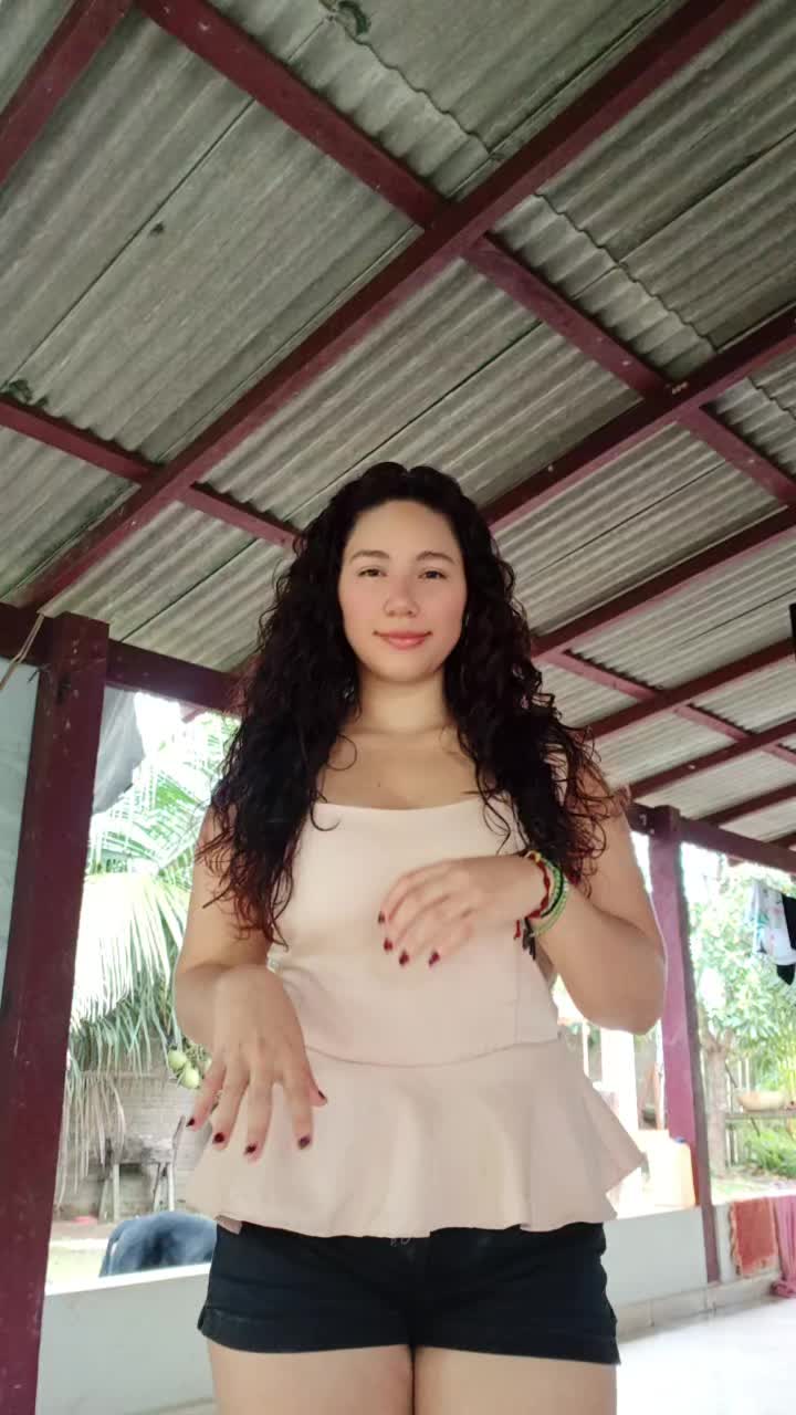 @Annycollares🦋