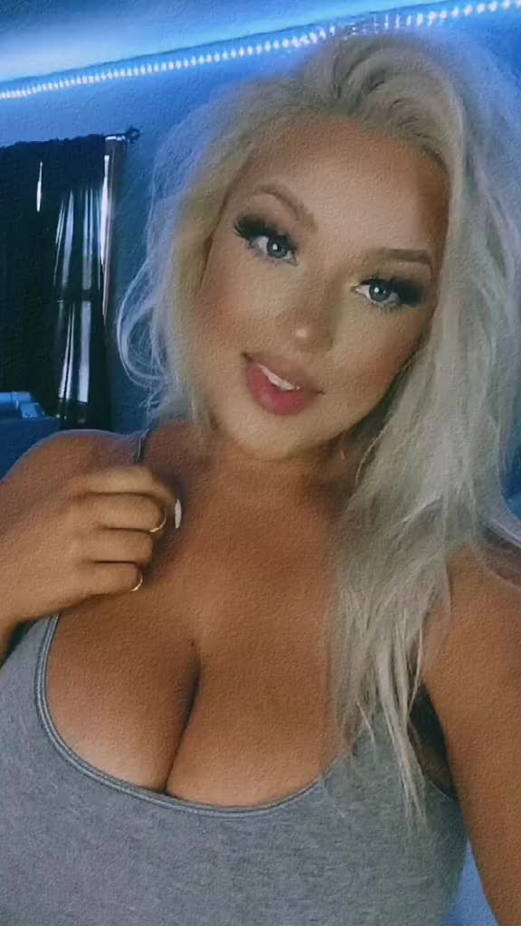@Brittany Marie🦋