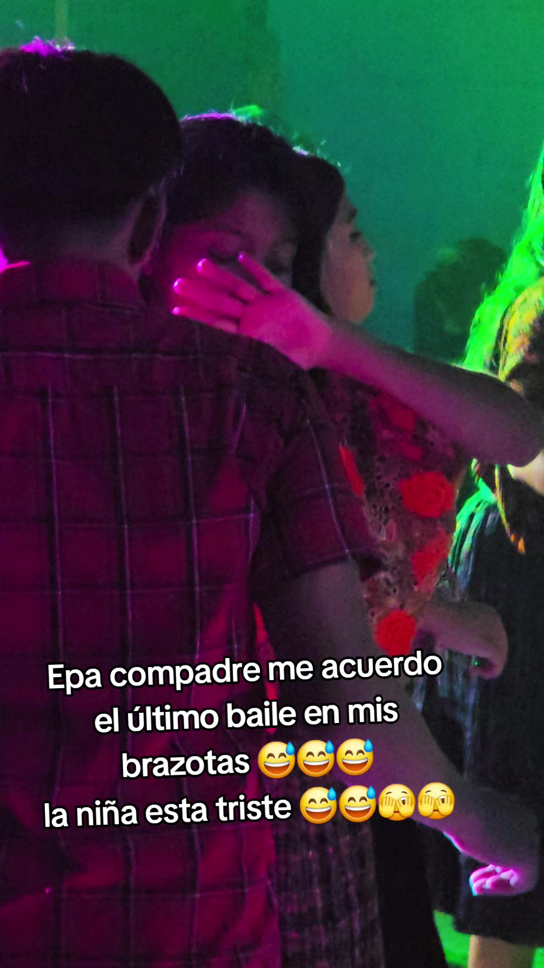 @Los Compadres