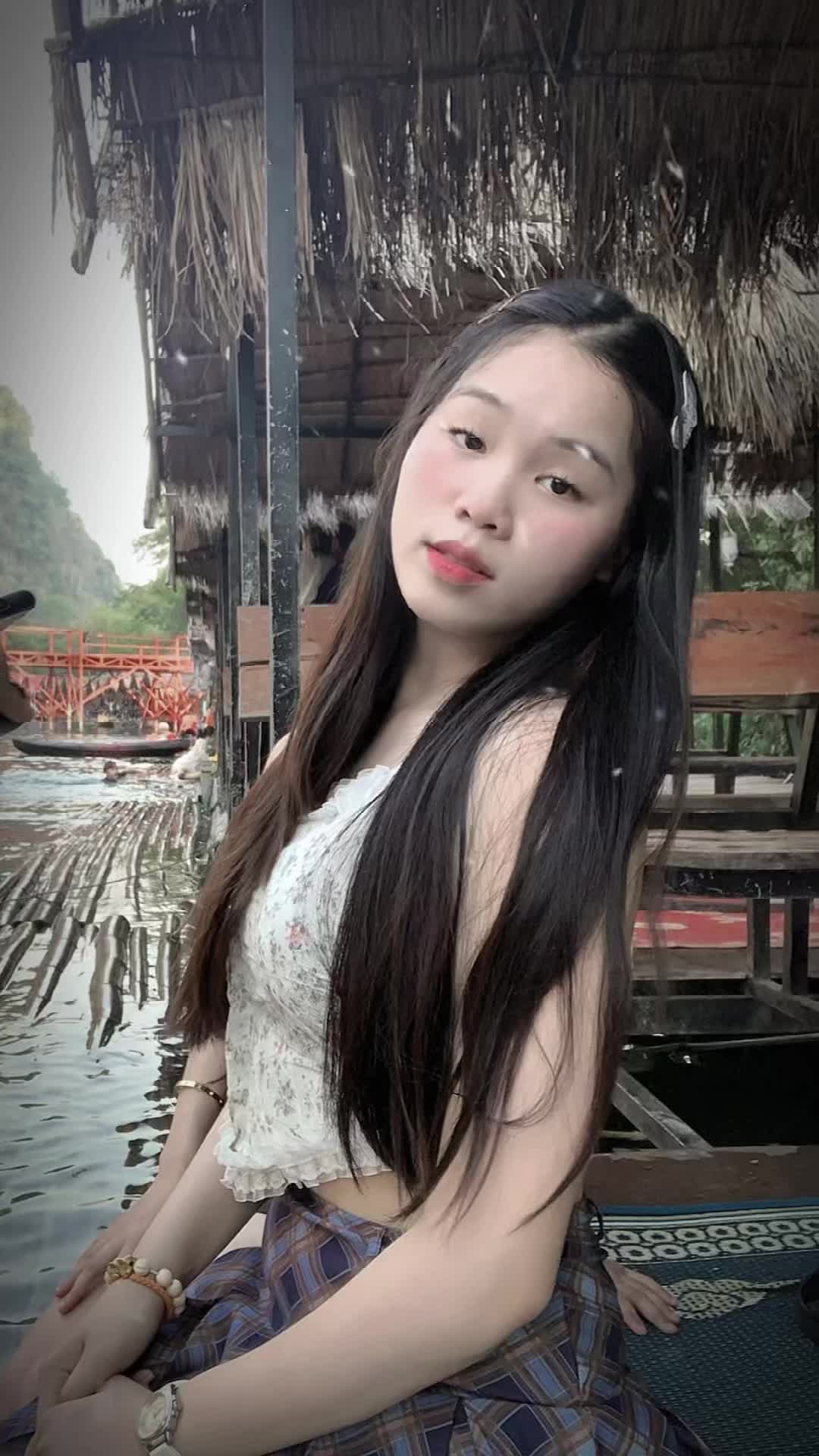 @𝐌𝐨𝐧𝐞𝐲💸