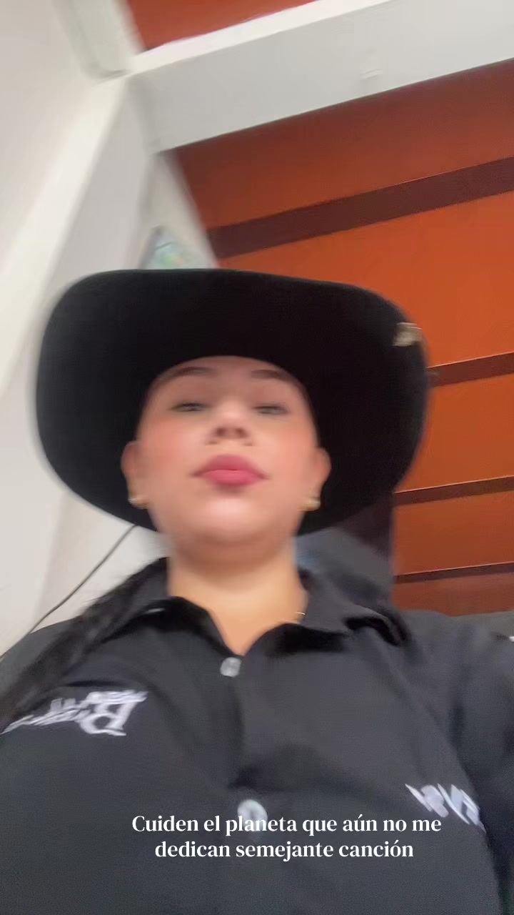 @Greyss