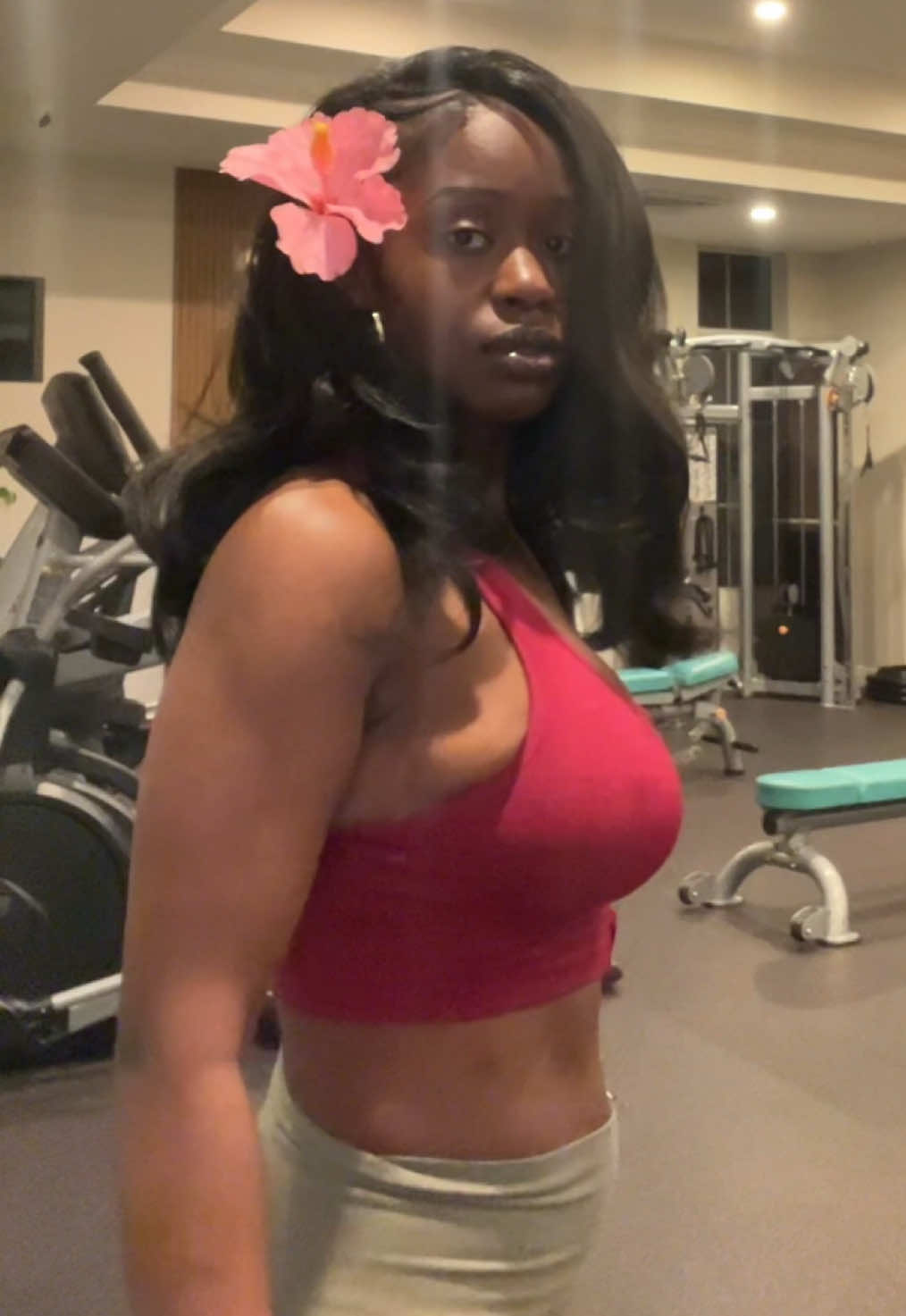 @Sade With The Gains 💪🏾