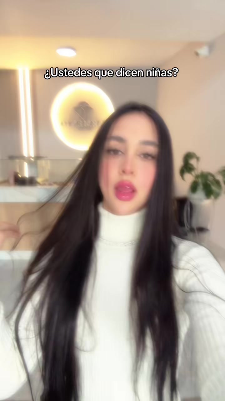 @Karen Dayana🐝
