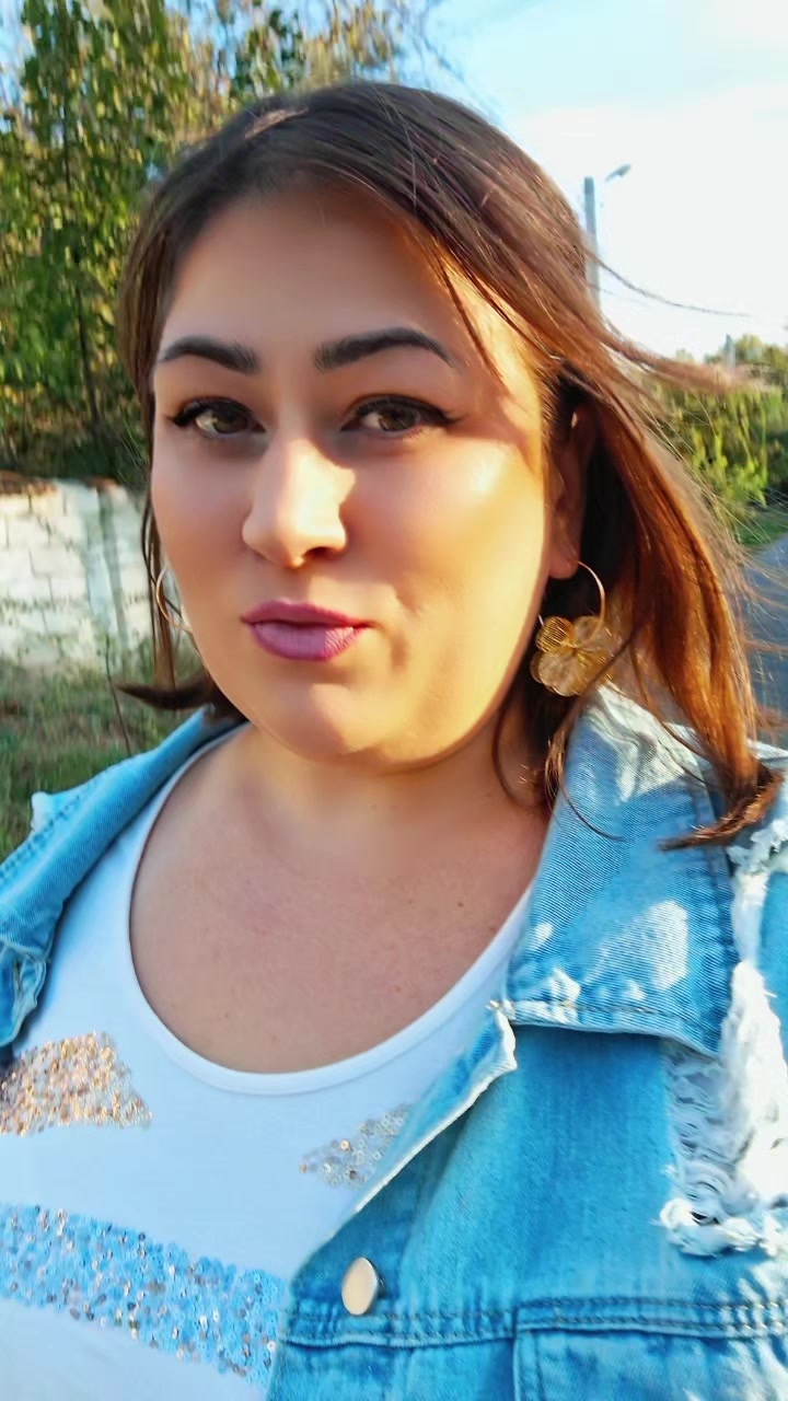 @Victorița