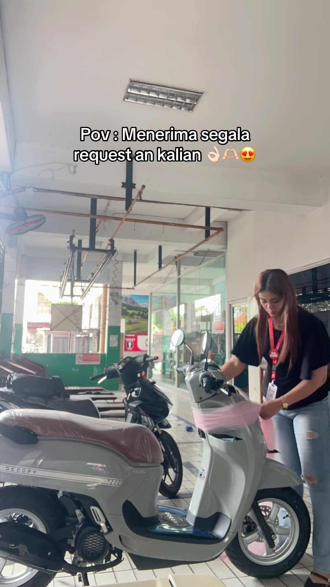 @𝖲𝖺𝗅𝖾𝗌𝖡𝗅𝗈𝗇𝖽𝖾𝖾 🛵