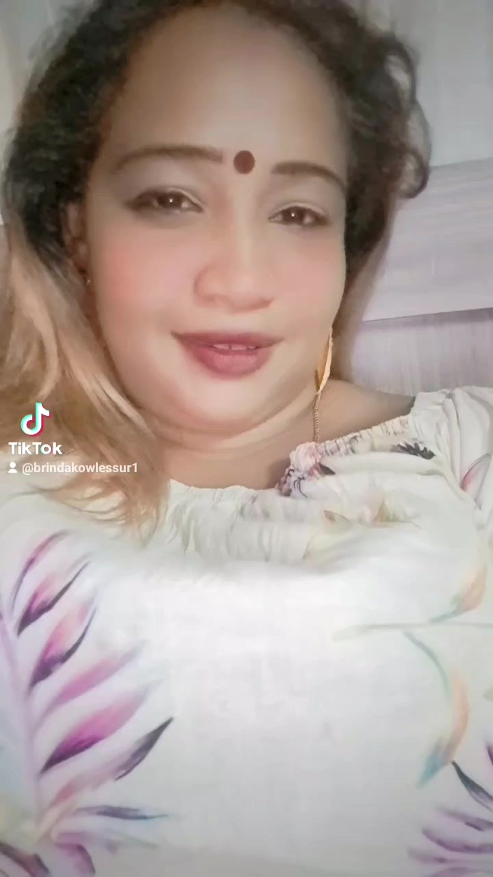@Brinda_😗