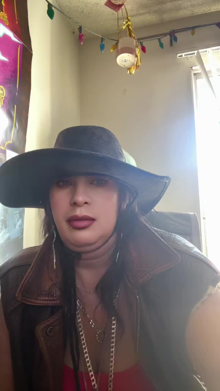 @Roxana Saracay