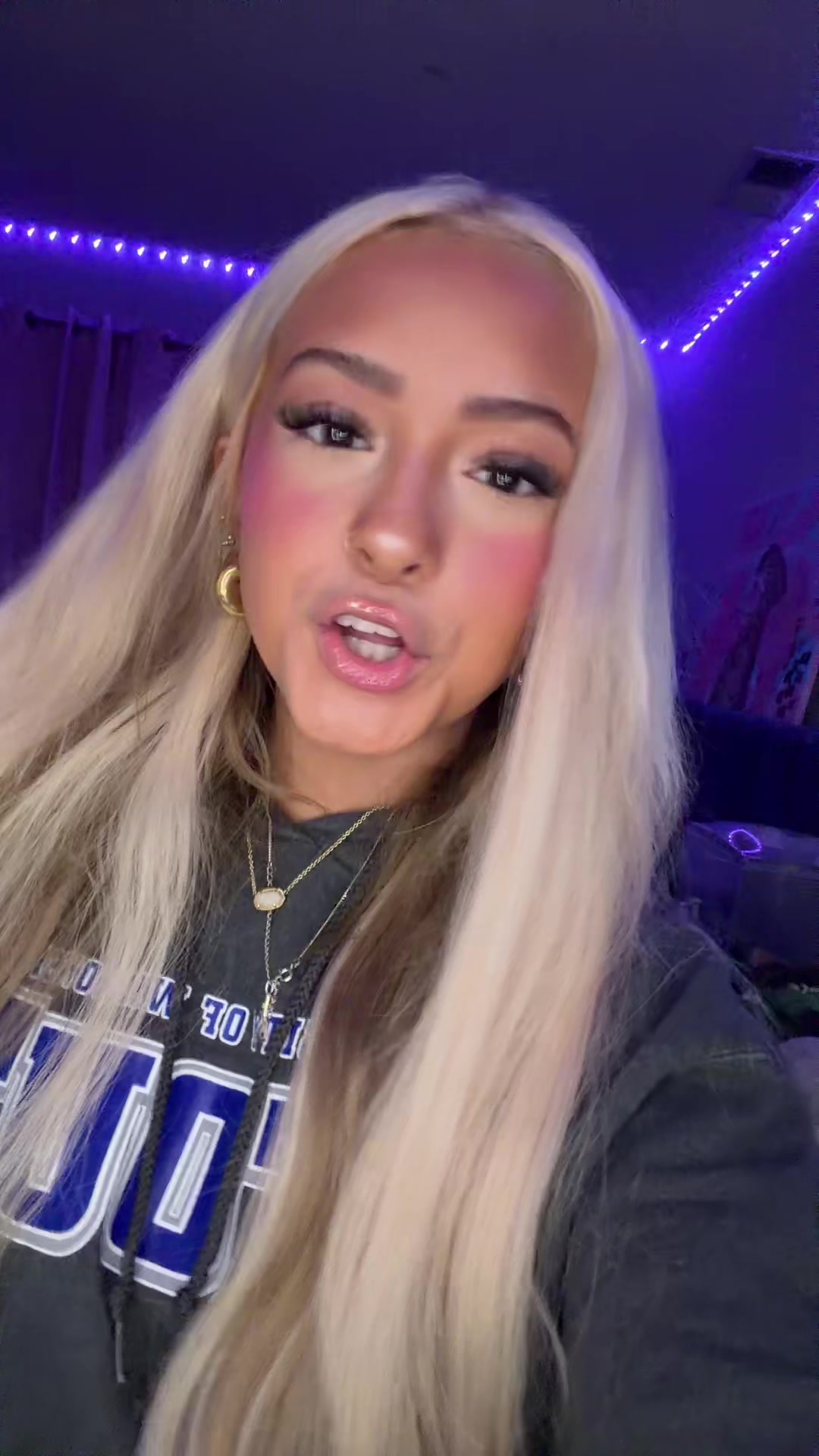 @basicblondeorangebitch