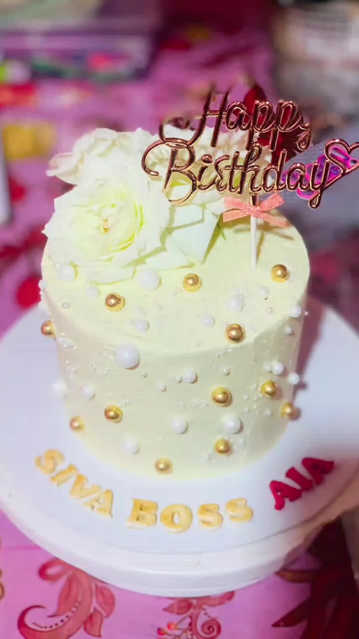 @Vaishu & Sri cakes