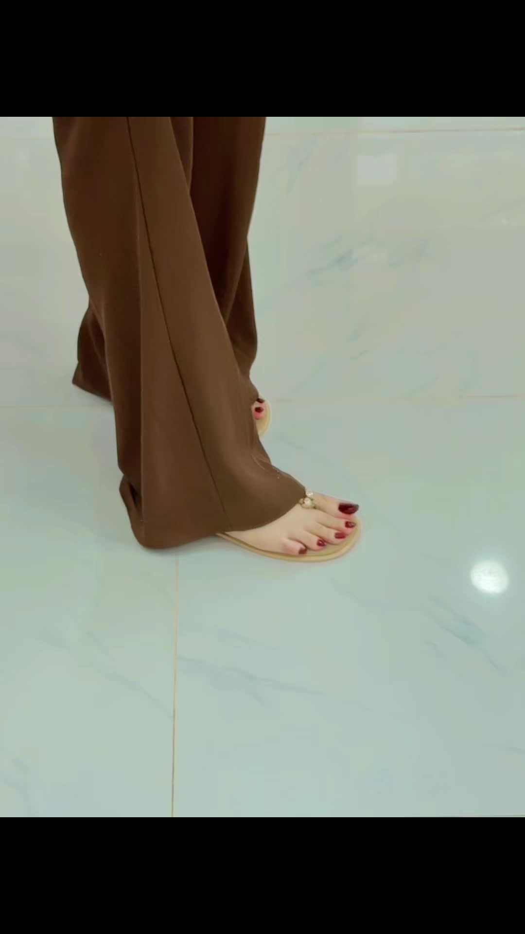 @Cherry Shoe Store