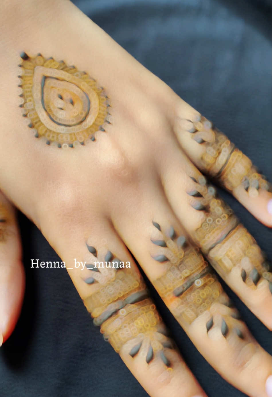 @Henna_by_munaa