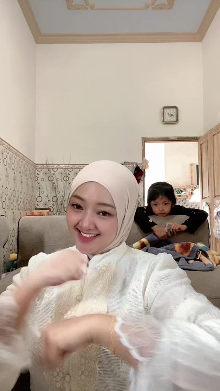 @Jajanan anggun