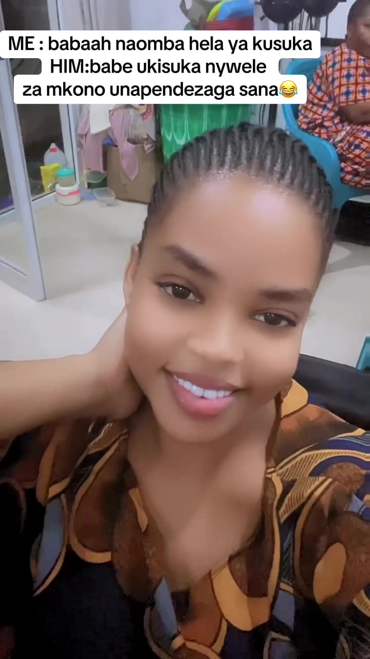 @Annu smiling girl🤩