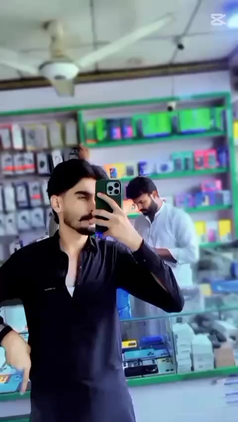 @❓ماں da لاڈلہ LADI 💫❗