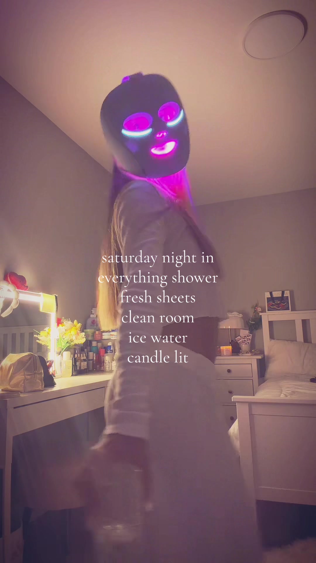 @NICOLE VIOLET