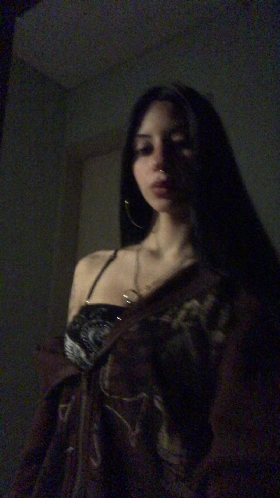 @𝒿