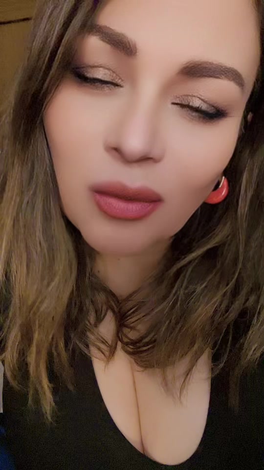 @Ana
