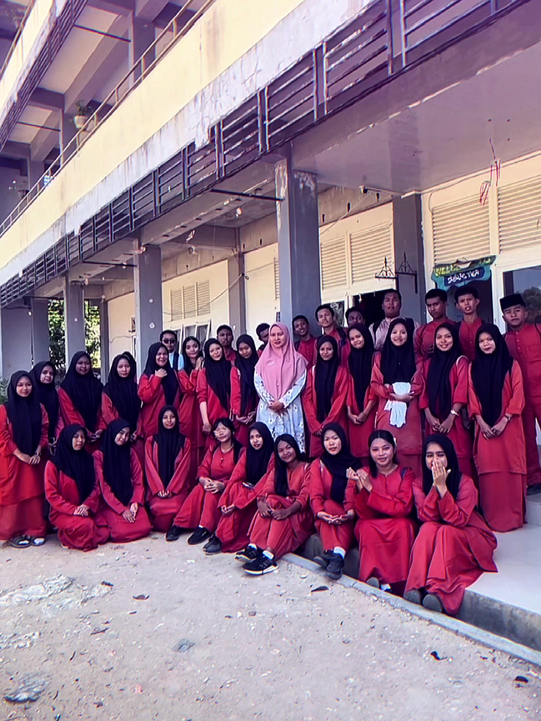 @XII-4 | SMANLIKA
