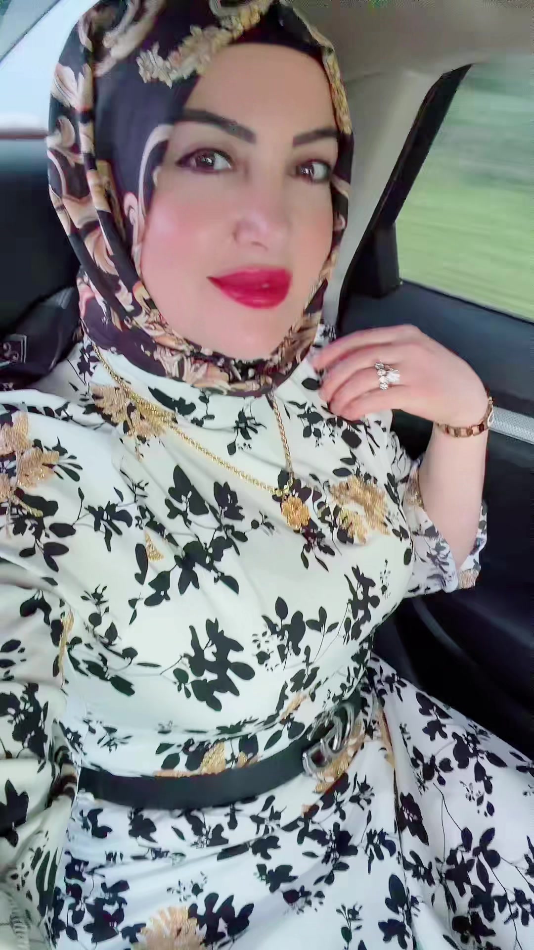 @Asiill ve güzel kadın🌹