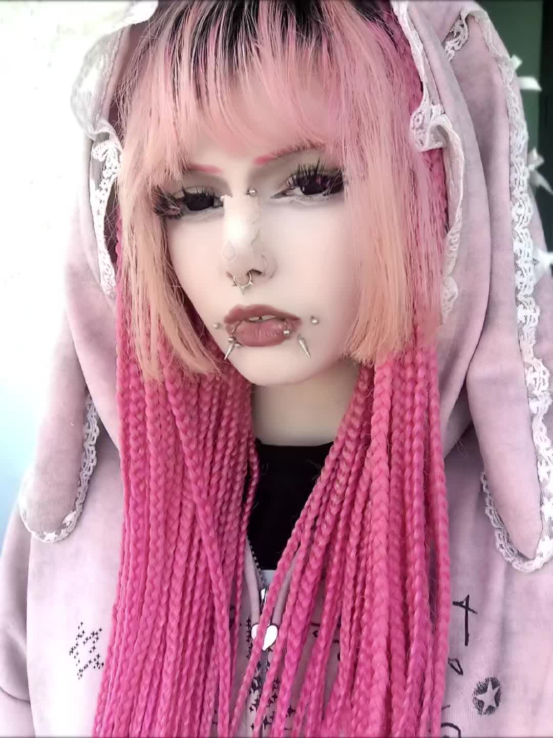 @✞