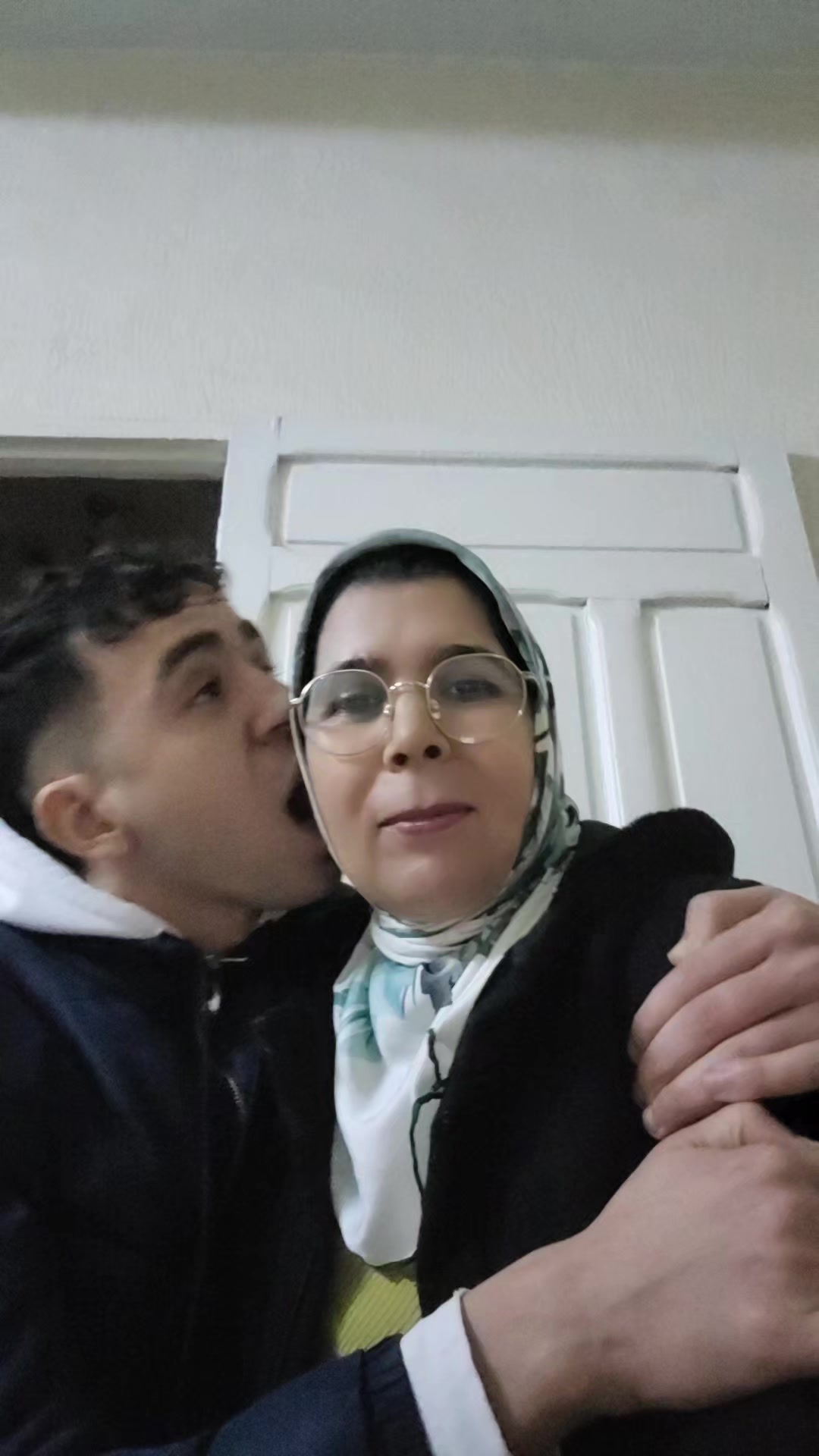 @رشيدة الأرملة المكافحة