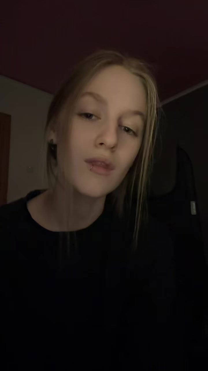 @aksi