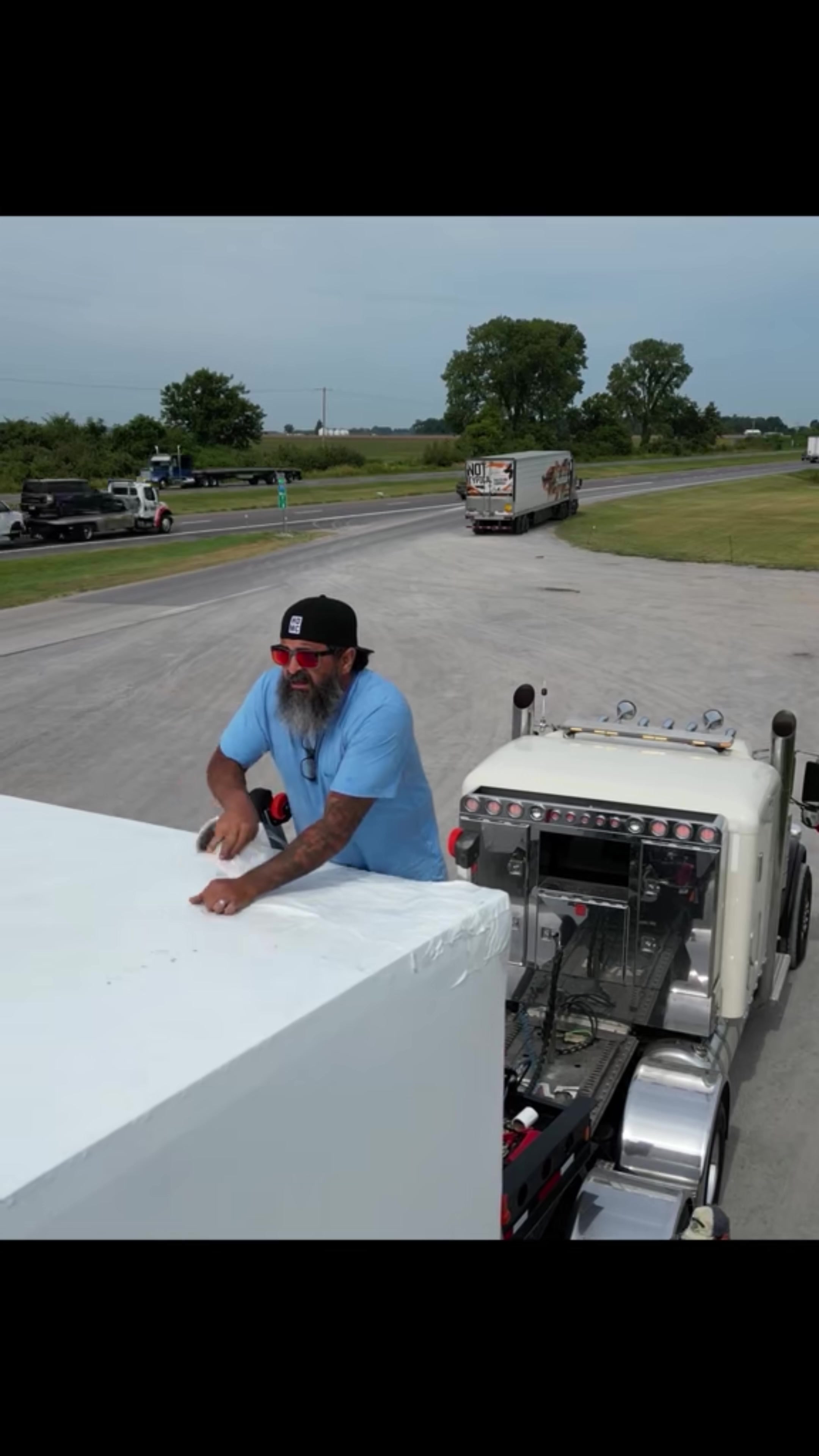 @bluecollarheavyhaulernc