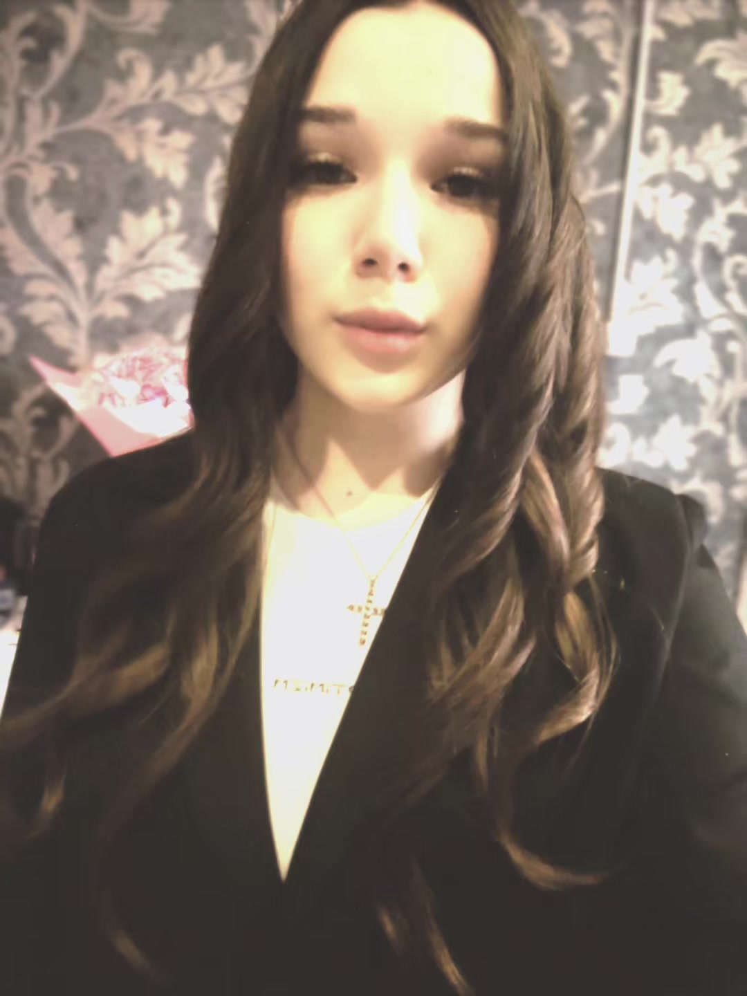 @Vika Guzanova🐈⬛🐾