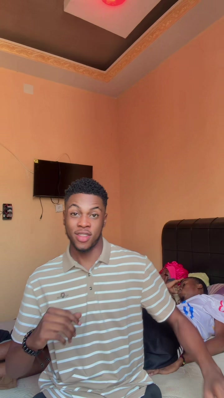 @𝑴𝒓 𝒑𝒐𝒑𝒖𝒍𝒂𝒊𝒓𝒆 🇨🇩📌