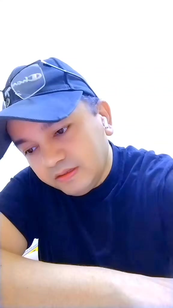 @क्षितिज पारि मेराे दुनिया