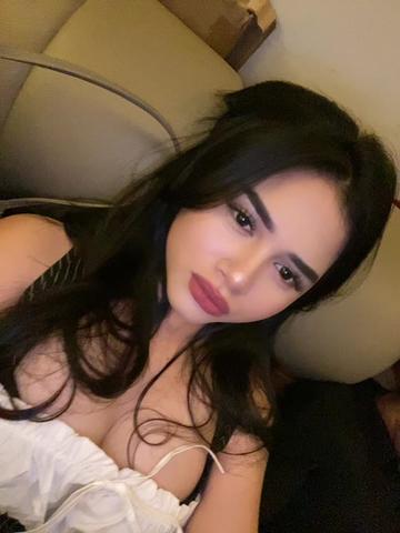 @wassuprachel 👀