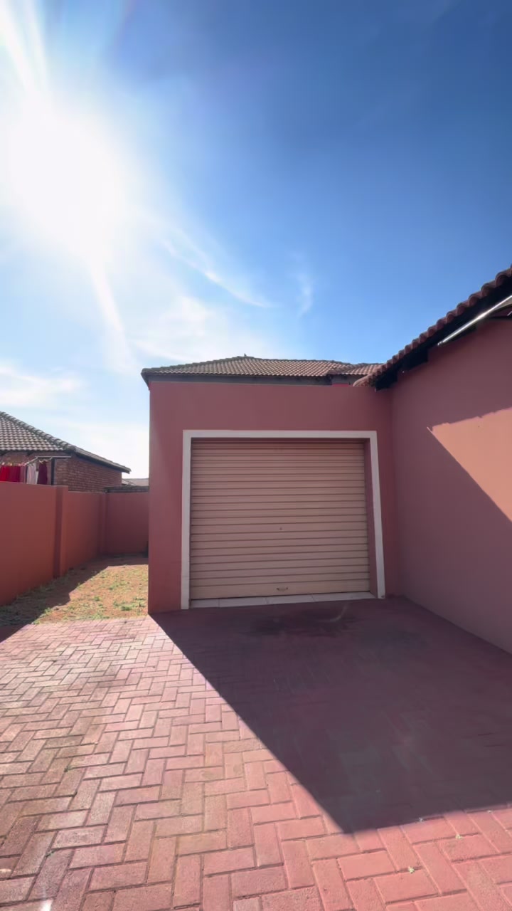 @Homes with Mpho🏡