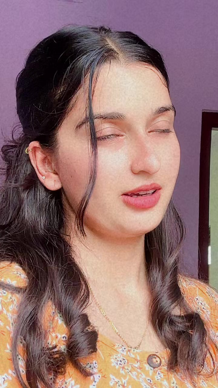 @Ambika🧿