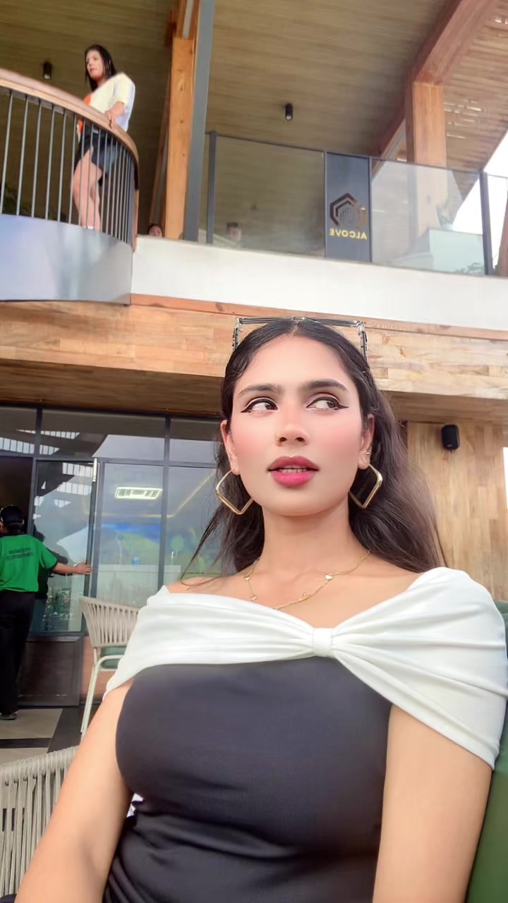@महा__रानि👰❤️👑__